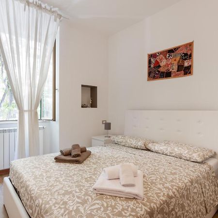 Appartement La Via Di Nandi à Trieste Extérieur photo